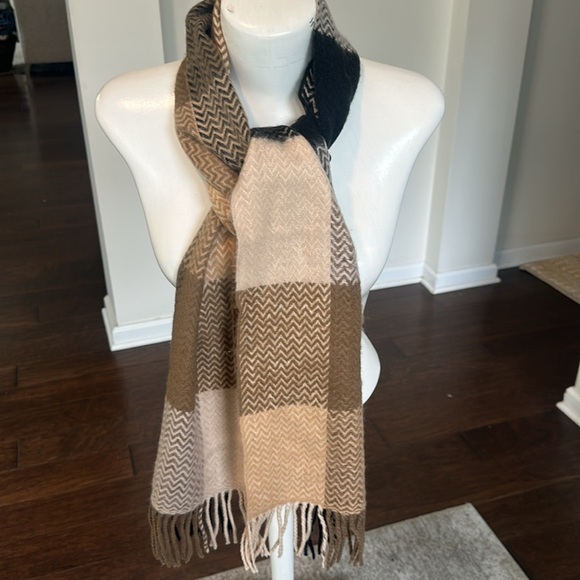 100% Cashmere Accessories - 100% Cashmere Made In Scotland Plaid Scarf